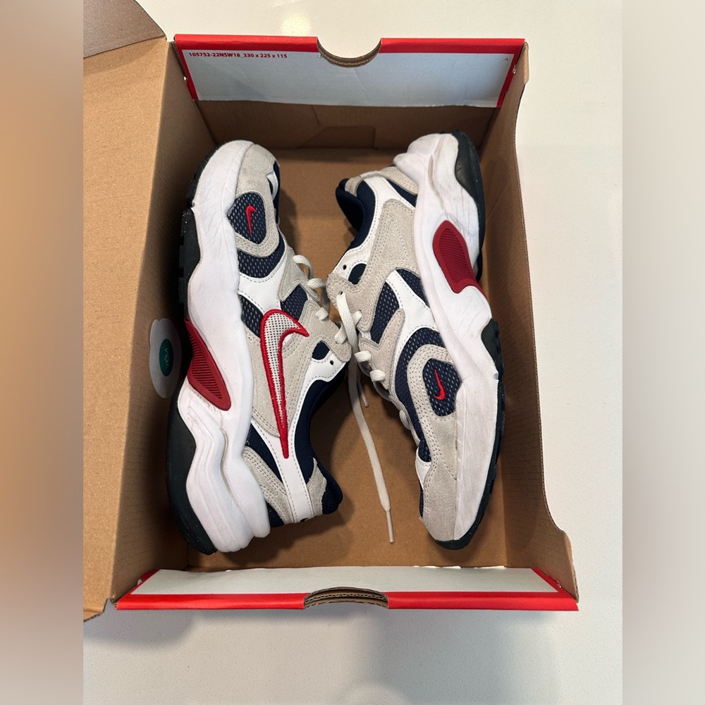 women’s nike al8 tennis running shoes *like new with box*